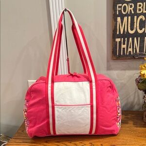Vera Bradley Pink and White Floral Travel Bag - GUC